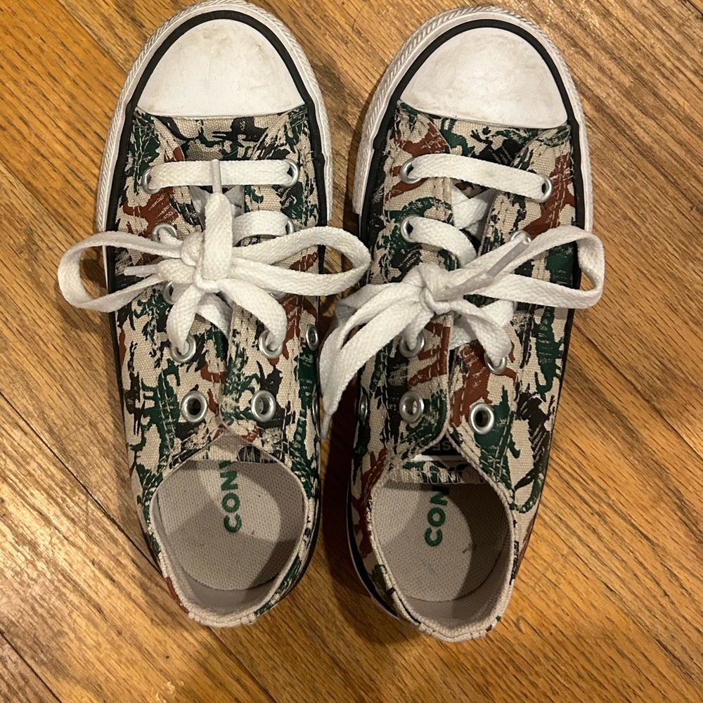 Converse boys size 12